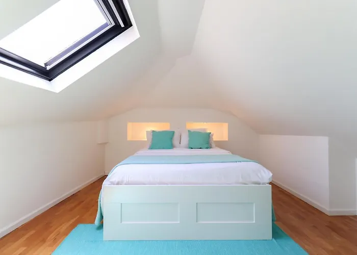 Casa Da Nespereira - Centre Duplex With Balcony Виана-ду-Каштелу